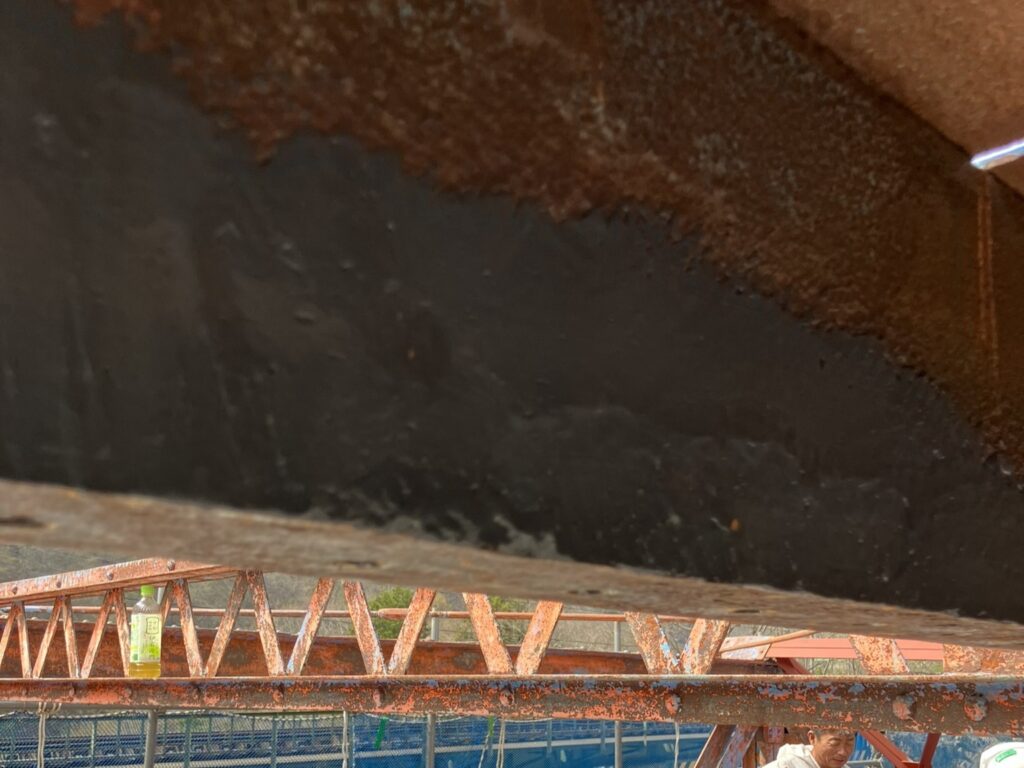 鉄メタルの塗布による補修